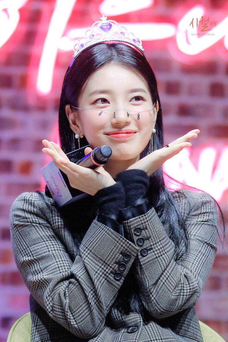 231018 넷플릭스 드라마 <이두나!> 쉐어하우스 홈파티 수지 #수지 #SUZY #이두나 #LEEDONA #DOONA #넷플릭스 #NetflixTranslate post