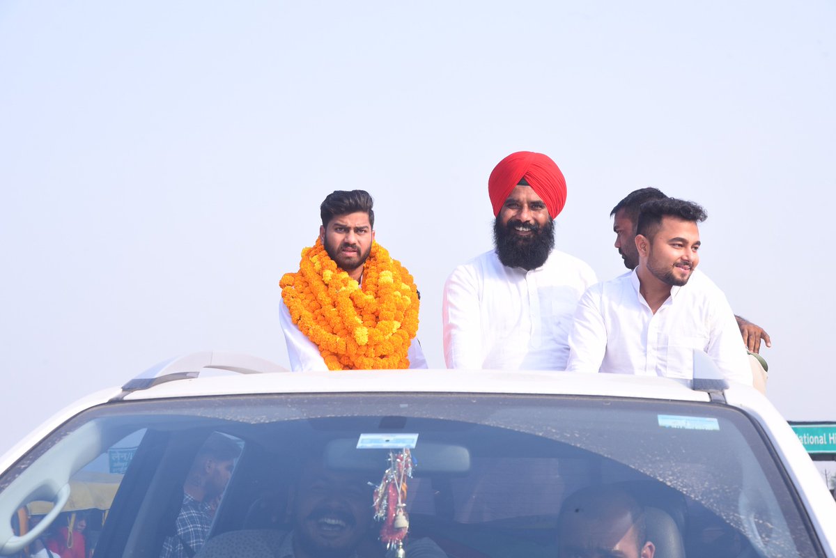 oscian_yadav's tweet photo. उत्तराखंड के रुद्रपुर स्वागत कार्यक्रम...
@samajwadiparty 
@yadavakhilesh 
@aashishsy https://t.co/QOqdCtGngG