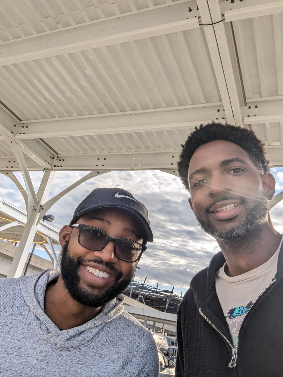 <a href="/BlackOpsVC/">Black Ops</a> team touched down in NYC for <a href="/BankofAmerica/">Bank of America</a> summit this am. Love seeing good people straight off the flight.