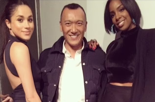 MeghansMole's tweet photo. "It was my first time meeting her," the Destiny's Child alum said.
🫣🫣🫣
I guess meeting Meghan Markle at NYFW 2014 wasn’t memorable for Kelly
#DesperatePR
🤣🤣🤣 https://t.co/xceBVyHECd