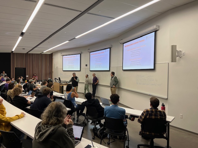 OregonStateBEE's tweet image. Yesterday we reached 100 incoming students, discussing success strategies and introducing them to #EcologicalEngineering as part of their common first-year experience in @EngineeringOSU

#GoBeavs #OregonState