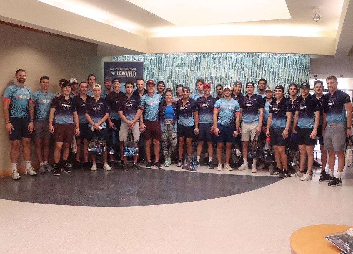 SCStingrays's tweet photo. Riding in style! 🚲
The Rays were honored to participate in the annual @lowvelo Ride fundraising event yesterday benefitting cancer research at MUSC Hollings Cancer Center!
#RaysGiveBack https://t.co/vpwG0DzRNR