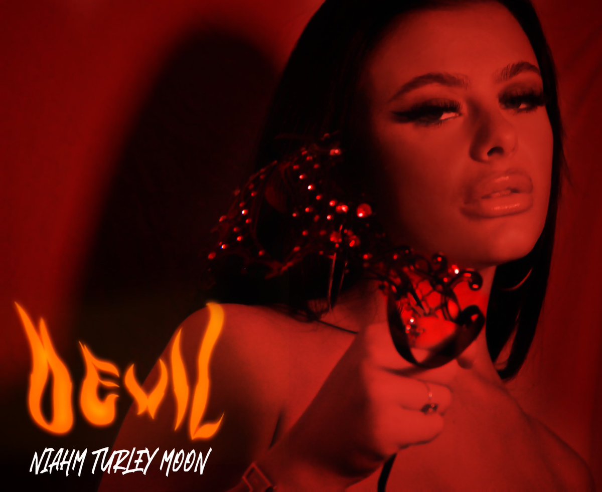 Don’t forget to pre-save ‘Devil (That You Made Me)’ ready for release day! See the link below - can’t wait to share this with you all! 💫🔥🫶 distrokid.com/hyperfollow/an…