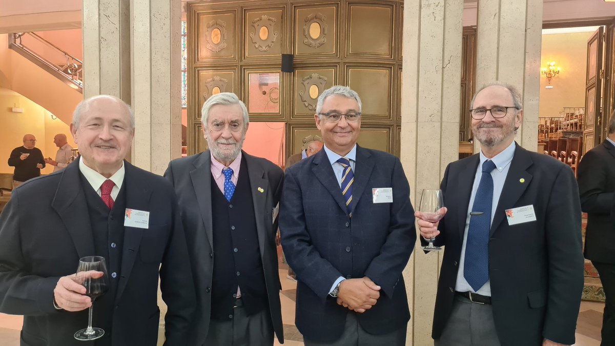 Pedro J. Perez (@pedrojperez65) on Twitter photo What a great day with <a href="/TTorresGroup/">Tomas Torres Research Group</a>, Miguel A. Alario and Santiago Alvarez, <a href="/RACiencias/">RACiencias</a> for <a href="/eur_sc/">EurASc</a> Annual Symposium. What a great day with <a href="/TTorresGroup/">Tomas Torres Research Group</a>, Miguel A. Alario and Santiago Alvarez, <a href="/RACiencias/">RACiencias</a> for <a href="/eur_sc/">EurASc</a> Annual Symposium.