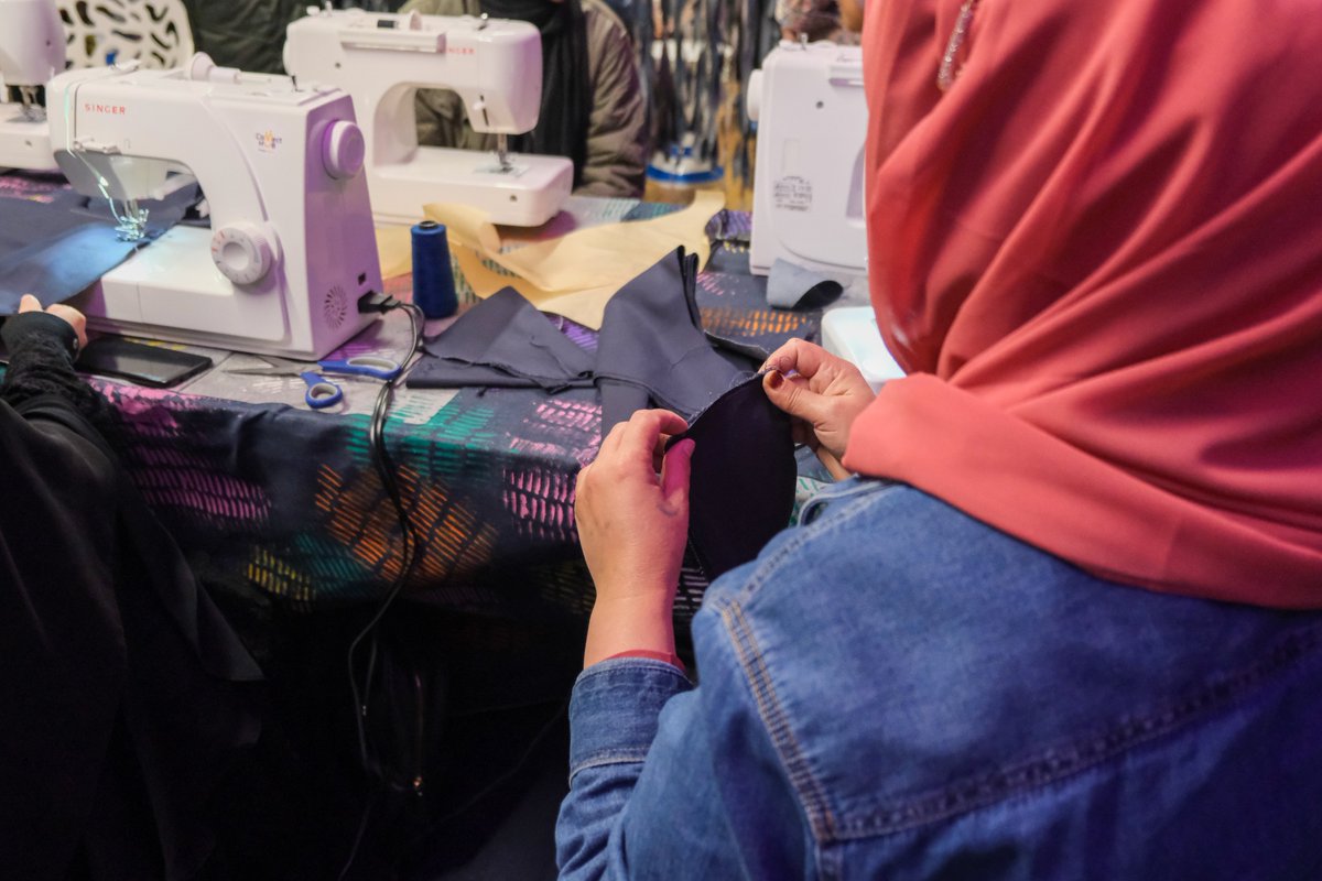 Last week, we delivered a private sewing workshop for families who had been evacuated from Afghanistan in partnership with <a href="/blackburndarwen/">Blackburn with Darwen Council</a>, <a href="/Calico_Group/">The Calico Group</a>  and <a href="/TheConnectHubUK/">The Connect Hub</a>.