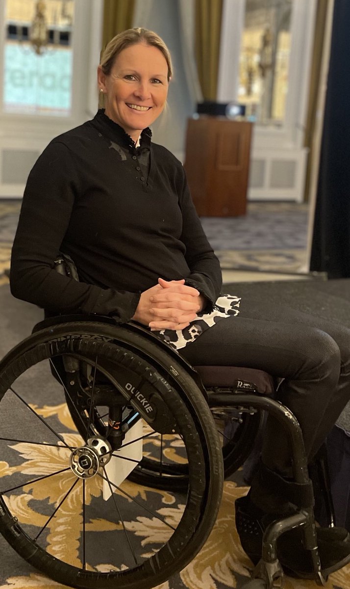 Claire Lomas MBE tweet media