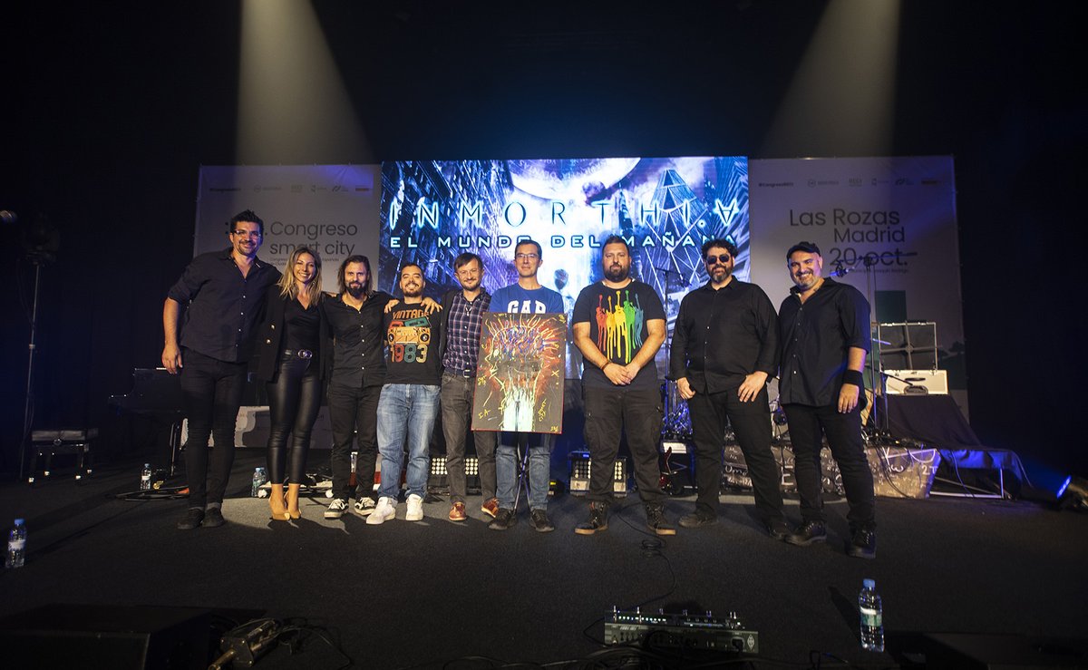 hydexxi's tweet photo. Nuestro sueño hecho realidad este pasado 20 de Octubre en Madrid Las Rozas, presentando nuestro nuevo #Pseudomusical  " #InmorthIA, el mundo del mañana". Gracias @LasRozasInnova @CulturaLasRozas @Ayto_Las_Rozas @fempcomunica @RedRECI 
Álbum completo aquí https://t.co/JXVb4PRh2d https://t.co/VkqTpdSw5T