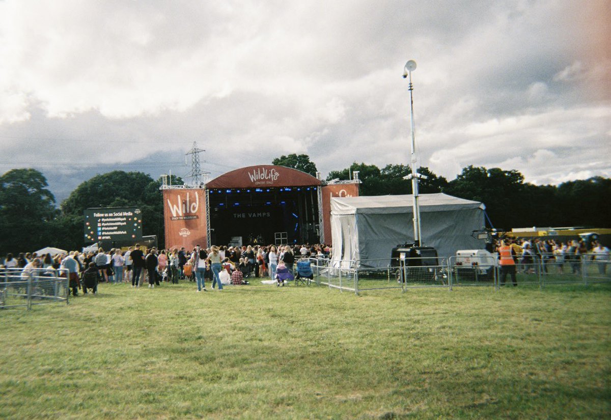 charlie🏹 tweet media