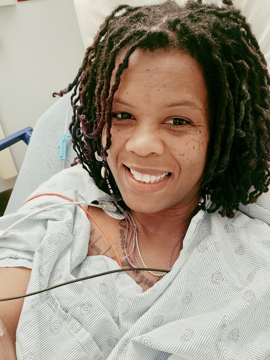 XO4lyfe__'s tweet photo. Another procedure today! I hope this is it.. Good day friends 😘💜 See you on the wakeup.. https://t.co/8b0jxQ68Ch