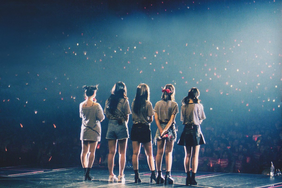 aquariusscan's tweet photo. Red Velvet Red Mare ♥️ (concert)
album photobook SCAN

-{ ©sgsgom }

_
#RedVelvet #레드벨벳 
#IRENE #아이린 #SEULGI #슬기
#WENDY #웬디 #JOY #조이 
#YERI #예리 #Red_Mare #RedMare
#RedVelvet_RedMare #레드메어 https://t.co/6VzP3HKSNt