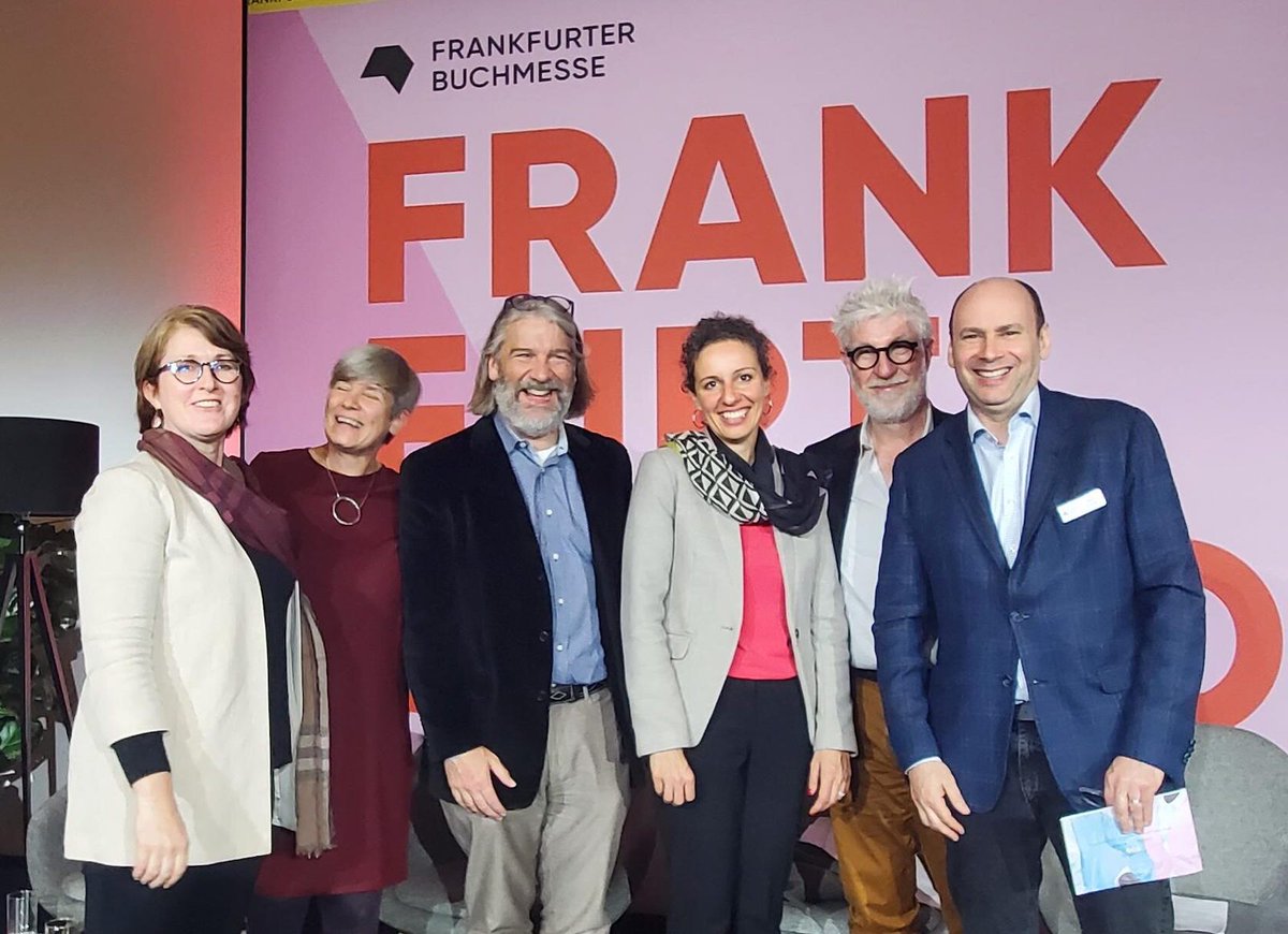 Great piece in @scholarlykitchn wrapping up the recent Frankfurt Book Fair panel discussion on AI involving our VP Research Integrity @mcintold. Words by Todd Carpenter (@TAC_NISO): scholarlykitchen.sspnet.org/2023/10/24/che… Photo by Susan Patton. @Book_Fair #fbm23 #ArtificialIntelligence