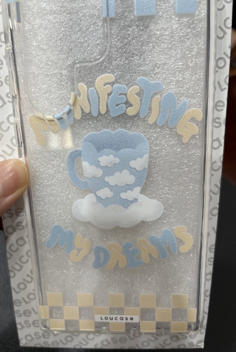 IniAlalalannn's tweet photo. Melalui platform Tiktok Shop saya telah membuat belian phone case “Manifestin’ Phone Case Protech”. Belian dibuat kerana design pada phone case yang tertulis “Manifesting My Dreams” sebagaimana ditunjukkan dalam sampel gambar yang diiklankan.  Namun setelah item yang dibeli sampai terdapat beberapa masalah:

1. Design adalah tidak lengkap sebagaimana diiklankan yang mana huruf “MAN” pada perkataan “MANIFESTING” adalah tidak kelihatan. Perkara ini menjejaskan keseluruhan aesthetic phone case tersebut. Malahan, item yang diterima seolah2 boleh dibaca “Infesting My Dreams” instead of “Manifesting My Dreams”. Siapa yang nak pakai design casing sebegitu?

2. Saya telah membeli model S23 Ultra, namun pada sampel gambar yang diiklankan tidak ditunjukkan contoh untuk model casing yang saya beli. Jadi saya beranggapan bahawa setidak-tidaknya design akan diatur semula agar sesuai dengan model casing yang saya beli.

3. Deskripsi produk juga tidak ada menyatakan bahawa design akan terkesan (affected) dengan bentuk atau placement kamera pada sesuatu model telefon tersebut. Jadi, sebagai pembeli saya beranggapan bahawa sebagaimana iklan (yg ada design penuh) sebegitu juga produk yang akan diterima - walaupun casing yg dibeli adalah untuk model telefon berbeza.

4. Kekuatan Loucase adalah pada design atau corak casing itu sendiri. Jadi, apabila design yang diterima oleh saya adalah cacat dan tidak lengkap - saya telah meminta untuk return refund.

5. Tetapi request return dan refund saya ditolak atas alasan “reason or evidence isnt clear enough” sedangkan saya telah memberikan gambar item yang saya terima yang tak sama seperti iklan, dan telah menjelaskan alasan kenapa case itu ingin dipulangkan. 

6. Item yang saya beli bukanlah item custom made yang tertulis nama saya, jadi kenapa item ini tidak boleh dipulangkan semula? Atau Loucase sendiri sedar ia tidak boleh dijual semula kerana design tersebut cacat dan tidak boleh dibaca?

7. Memandangkan pihak loucase sendiri enggan memberikan kerjasama dengan menolak request return dan juga tidak membalas semula chat saya di Tiktok (eh tetapi dekat sini boleh pula reply minta details?), maka saya merasa teraniaya sebagai pembeli dan telah mengemukakan aduan kepada pihak KPDNKK memandangkan Loucase sendiri tidak mahu menyelesaikan isu ini.

-Alan