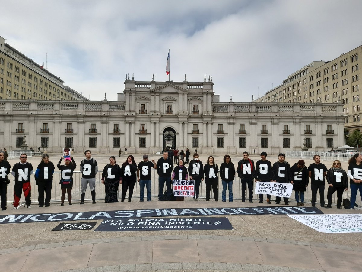 PedroAbarcaPRO's tweet image. Nicolás Piña Inocente. La policía miente
#NicolasPiñaInocente @AnaMariaGazmuri
