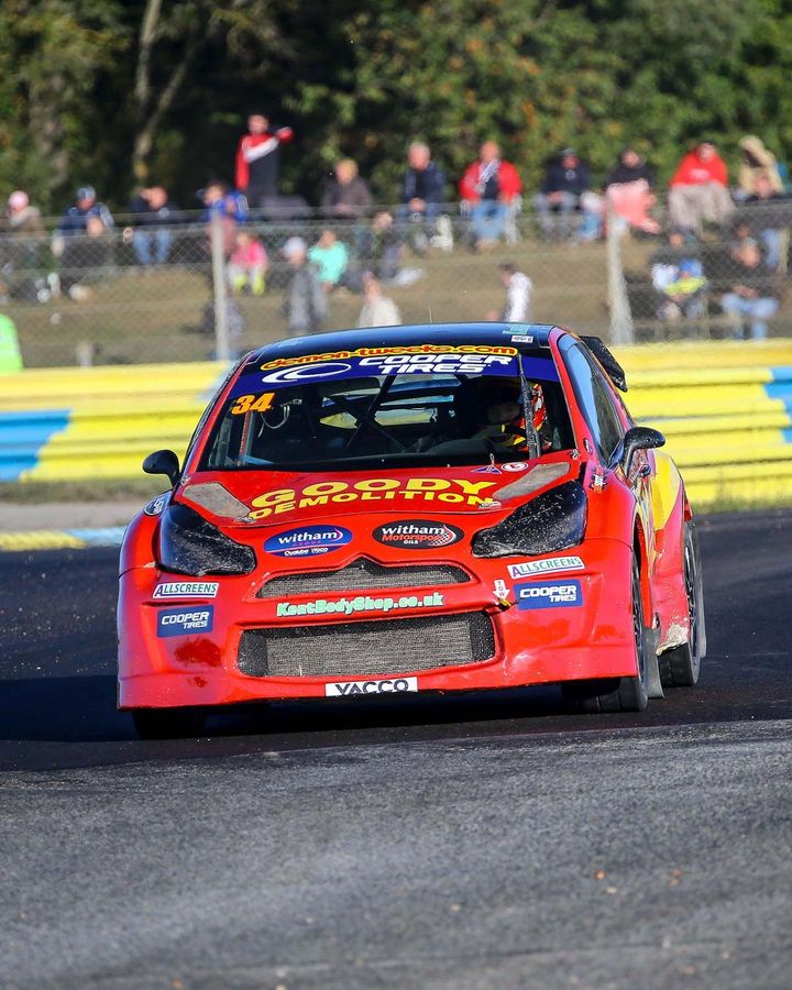 Witham Motorsport (@withammsport) on Twitter photo Well done to team Ovenden Motorsport who took on a huge field of Rallycross France Supercar drivers in Dreux recently in the <a href="/5NationsBRX/">5 Nations British Rallycross Championship</a> Championship.
Ovenden is currently still in second place in the championship, and a top three season finish is on the cards Well done to team Ovenden Motorsport who took on a huge field of Rallycross France Supercar drivers in Dreux recently in the <a href="/5NationsBRX/">5 Nations British Rallycross Championship</a> Championship.
Ovenden is currently still in second place in the championship, and a top three season finish is on the cards