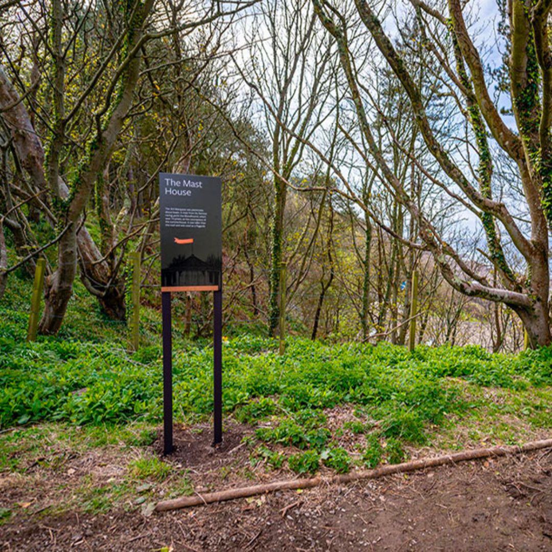 weareleach's tweet image. When signage marries practicality &amp;amp; beauty🤌

With innovative print processes, Leach bring photographic quality to #exteriorsignage.

Check out our signage overhaul at@Culzeancastle as part of a £2.5m National Trust for Scotland investment.🪧🏰 weareleach.com/signage-wayfin…

1/2