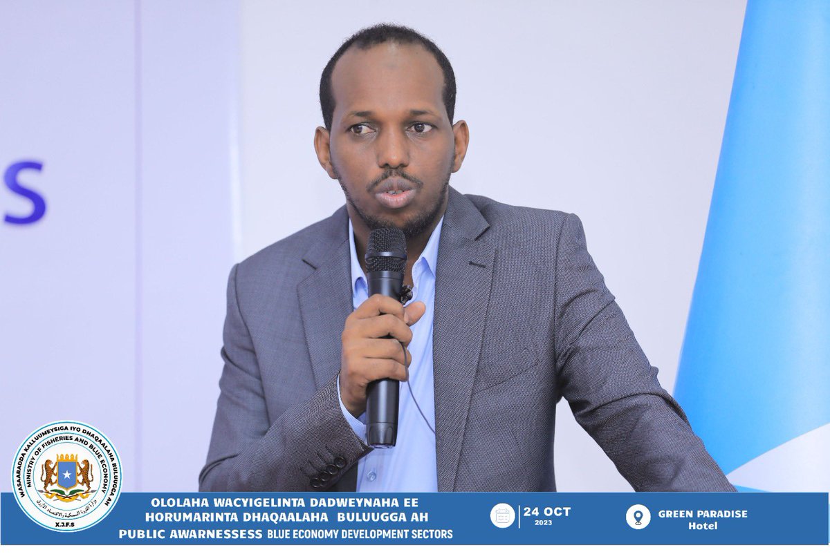 MFBESomalia's tweet photo. Today, with the collaboration of @UNDPSomalia we had a productive public awareness campaign on blue economy development sector. 🌊💙
Together, we are committed to promoting sustainable practices &amp; raising awareness about the importance of protecting our ocean.🐋🌍
#BlueEconomy https://t.co/9vHaCSuoQR