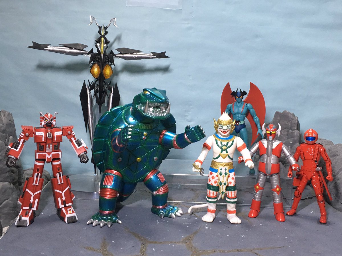 今月はハヌマーンとメカガメラのソフビを買ったから金欠気味?『もう 