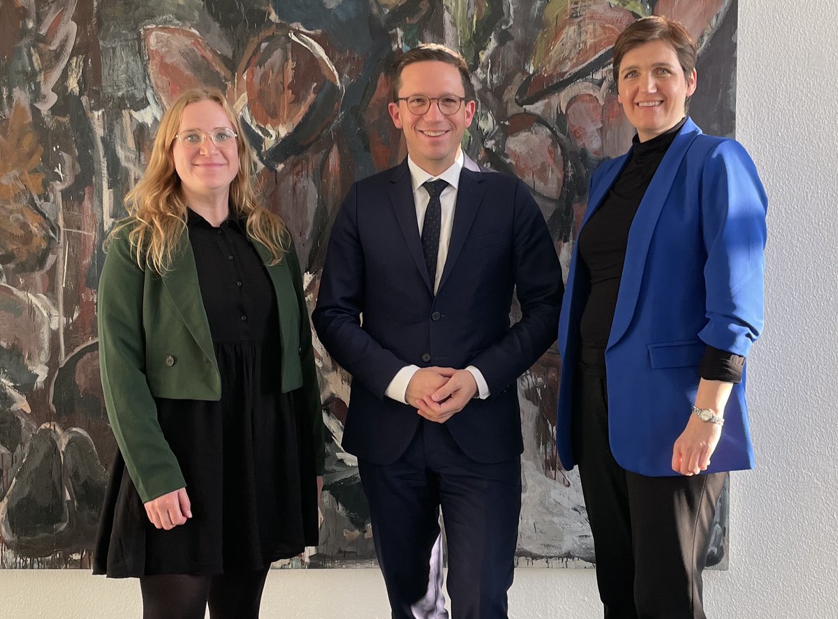 Gemeinsam mit Janna Voigt von #ArbeiterKind.de #Niedersachsen habe ich mich vergangene Woche mit dem niedersächsischen Wissenschaftsminister Falko Mohrs über die Herausforderungen von Studierenden der ersten Generation und das Engagement unserer Ehrenamtlichen ausgetauscht.