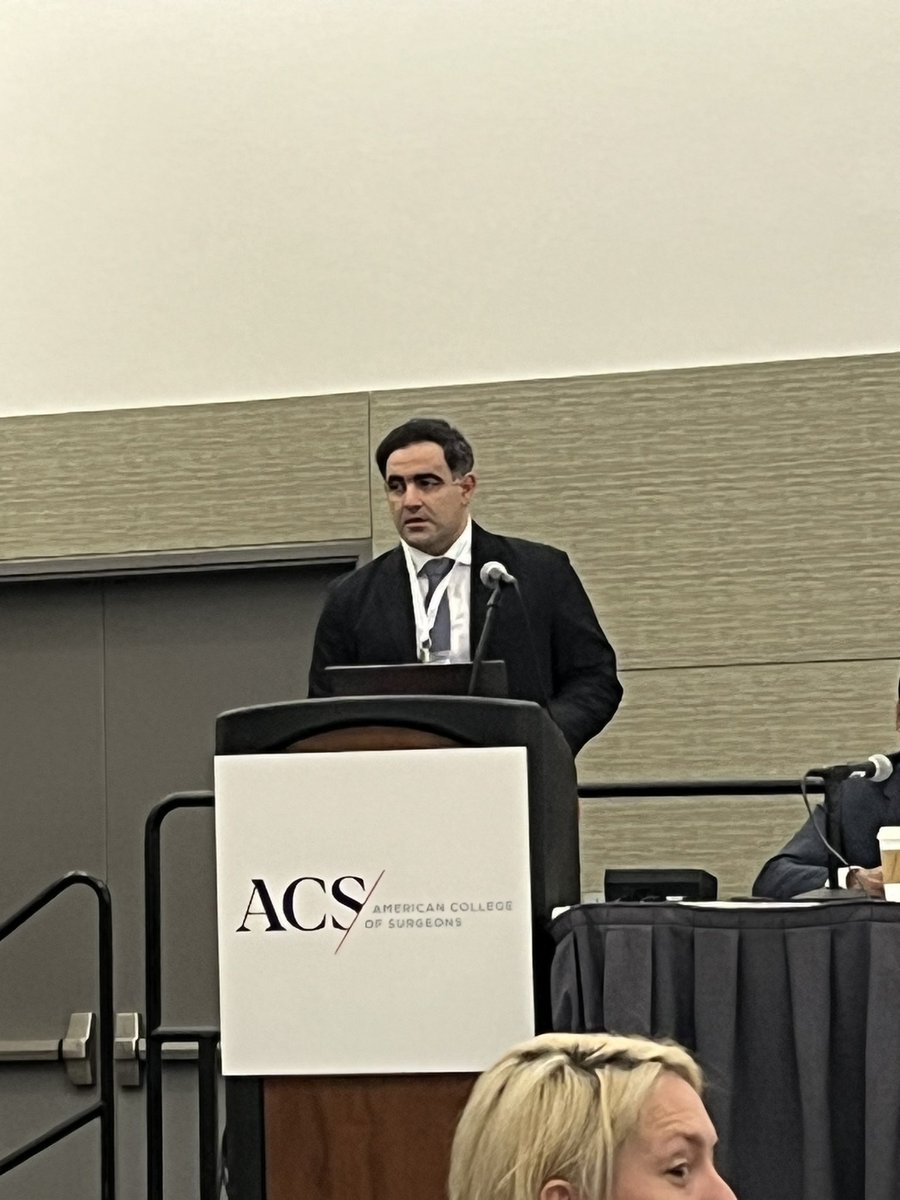 Congrats to @RamiJamesAoun for his ACS Excellence in Research Award, representing the top 1% of all abstracts submitted to the Surgical Forum @OhioStateSurg; future is bright for surgical scientists #ACS2023