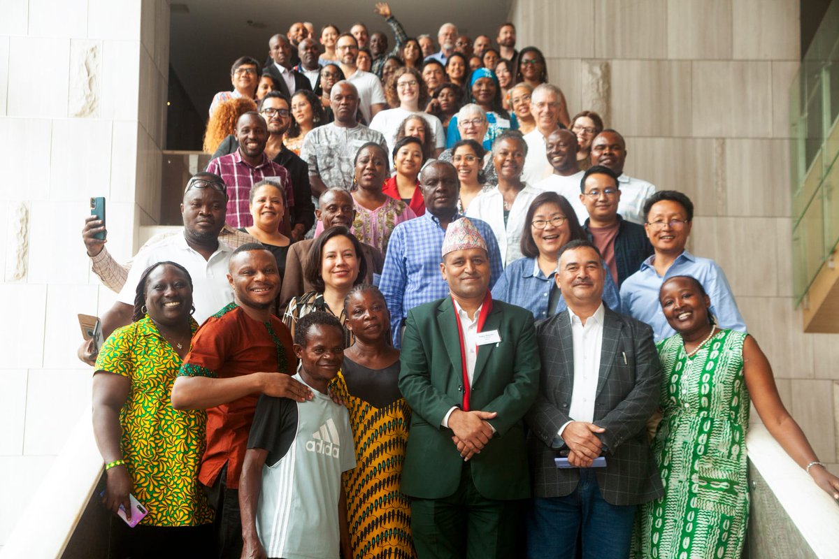 🫶 Our beautiful RRI family in #Kinshasa last week. From the Congo Basin to the Himalayas to the forests of Amazon, we are one -- united by a global movement for land and resource rights for the world's 2.5 billion #Indigenous, Afro-descendant &amp; local peoples. ✊️ 🌳💧🗣