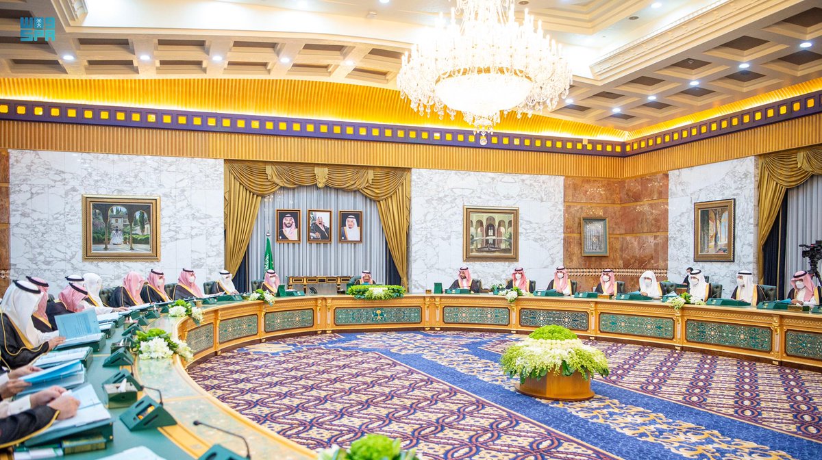 spagov's tweet photo. #مجلس_الوزراء يتابع بألم تطورات الأوضاع الدائرة في #غزة وما تشهده من عنف متصاعد، ويُجدد ما أكدته المملكة خلال التواصل مع أعضاء في المجتمع الدولي، من الرفض القاطع لاستهداف المدنيين تحت أي ذريعة، وأهمية التحرك العاجل لوقف العمليات العسكرية وخفض التصعيد؛ لتلافي تداعياته الخطيرة على الأمن والاستقرار في المنطقة والعالم.
#واس