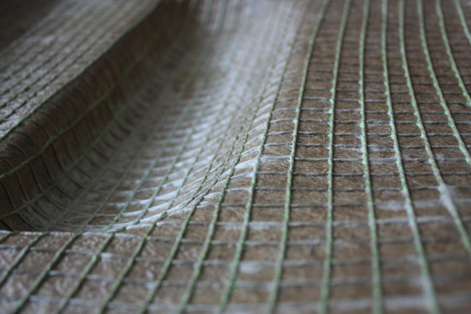 Bcomp develops and patents technologies allowing the fabrication of eco-products from natural fibres. Bcomp textile by Bcomp materialdistrict.com/material/bcomp…

#materialoftheday #materials #bcomp #materialdistrict #naturalfibres #naturalreinforcement