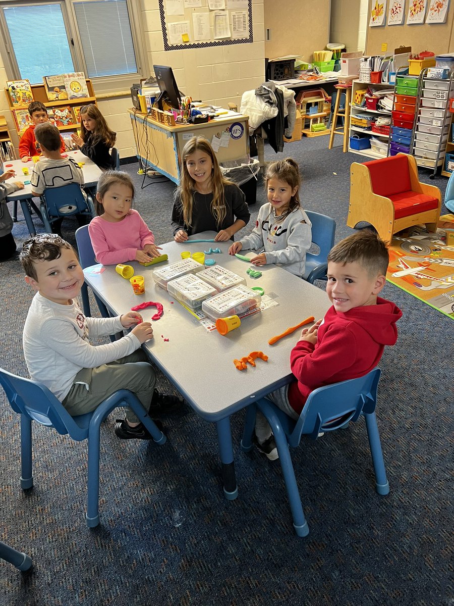 Alyssa Cohen tweet media