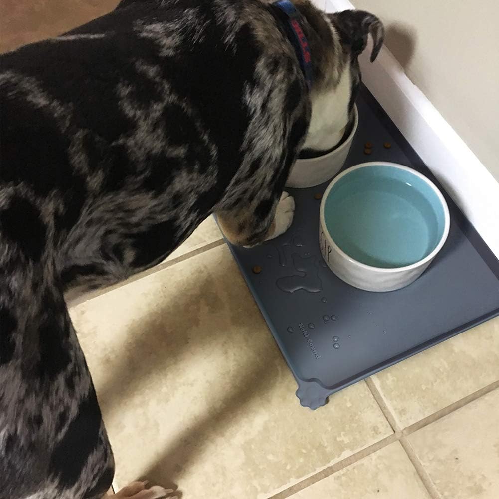petessentialhu's tweet photo. 🐾 Waterproof Pet Feeding Mats! 🐾
✨ 100% PVC &amp; BPA-free
✨ SIZE: 19“ x 12” with high edge
✨ Thicker &amp; durable
✨ Prevent spills &amp; easy clean
✨ Anti-slip, waterproof, travel-friendly

No more messes! 🐕🐈
🛍️ Check it Out @Amazon: [https://t.co/pPjCtTI3ep] https://t.co/bHCZ4NSwDY