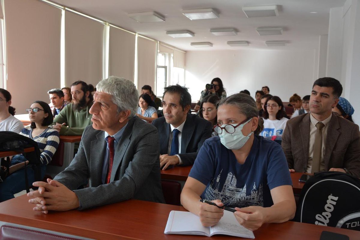 GorunumGzt's tweet photo. İLEF’te 100’üncü yıl söyleşileri başladı.

İlk oturumda Prof. Dr. Oya Tokgöz “Türkiye’de İletişim Eğitiminin Tarihi” başlıklı bir sunum yaptı. https://t.co/nnBcLidnYL