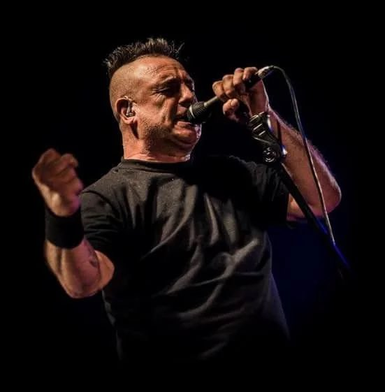 JuanTeston's tweet photo. Dia negro para el Heavy Metal nacional.  #Iorio https://t.co/jBjEVXwqy9
