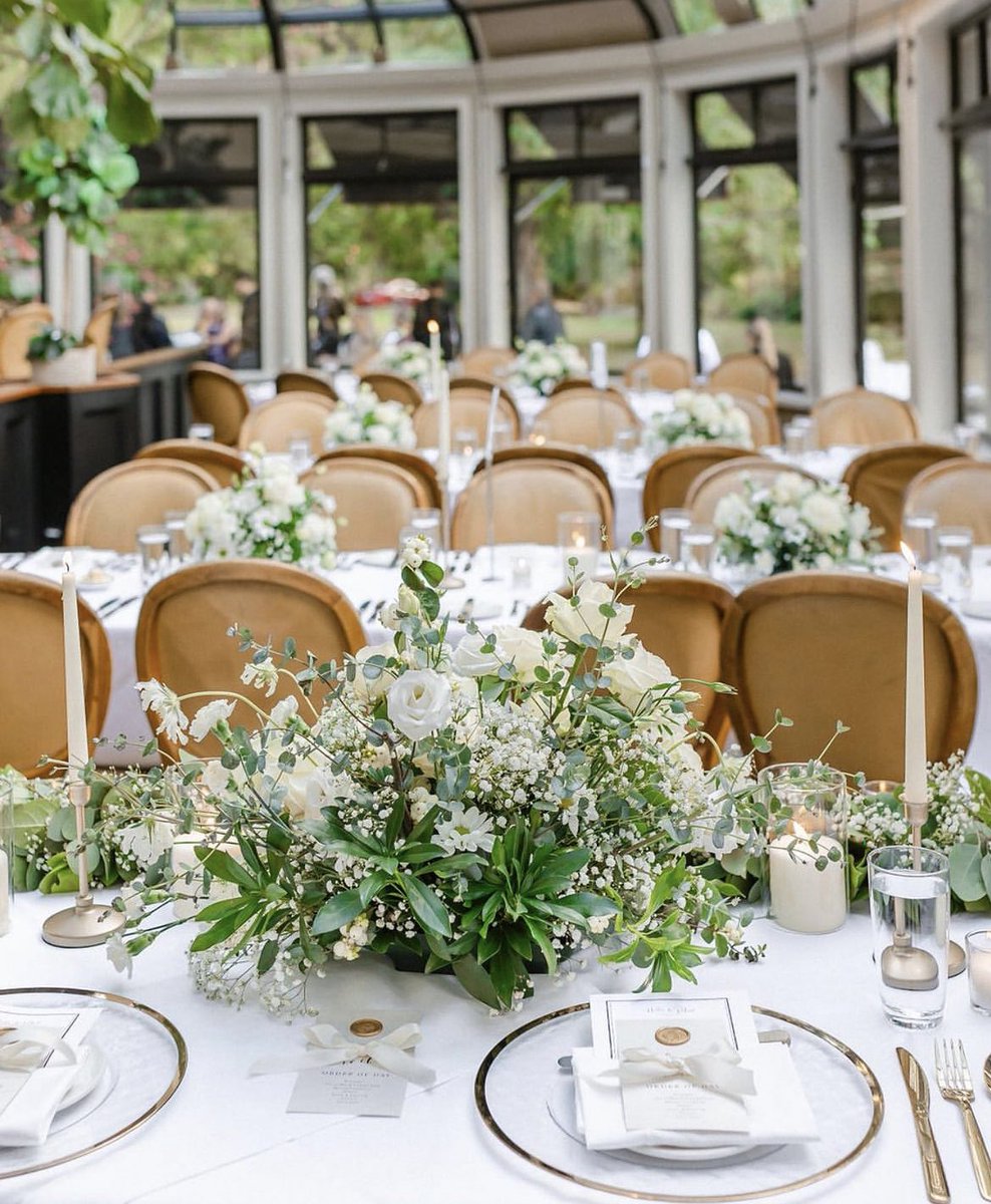 Wedding season is all year long here at The Teahouse, please contact Gabrielle at glee@vancouverdine.com for more information.

📸: @eves_photocreations