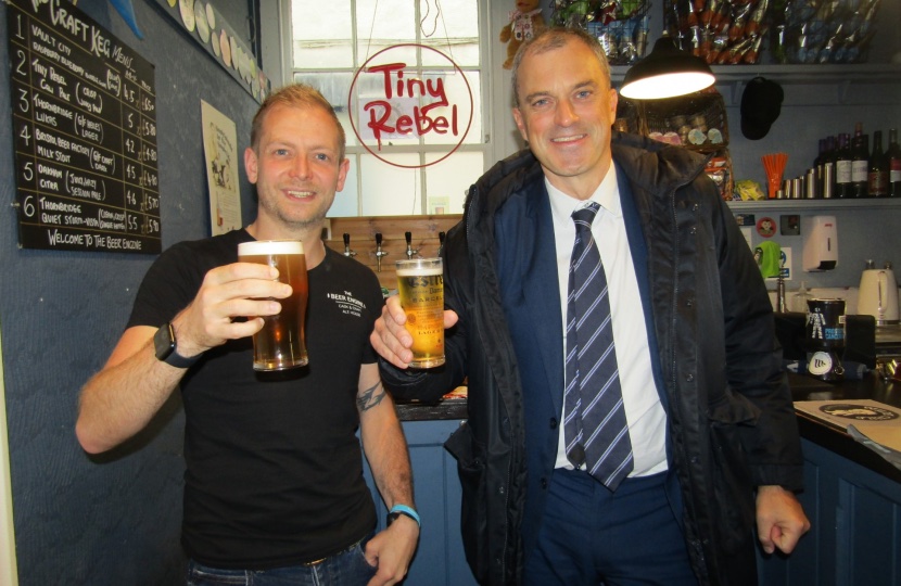 JulianSmithUK's tweet photo. More good news for @SkiptonBeer who have reached the final four in @CAMRA_Official Pub of the Year 2023 competition. 

Great to stop by for a pint and chat to the team about the business and future plans. 

Well-worth a visit when you’re in the area!

https://t.co/yTn5wGLEeA https://t.co/k8NhM1Zs2m