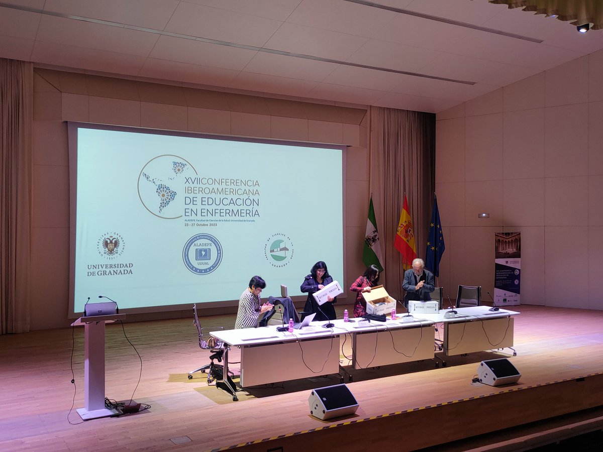 Estos han sido algunos momentos del X Simposio de Investigación en Educación en Enfermería. 

Esperamos que pudieseis disfrutar de las exposiciones tan interesantes que han realizado nuestros ponentes.