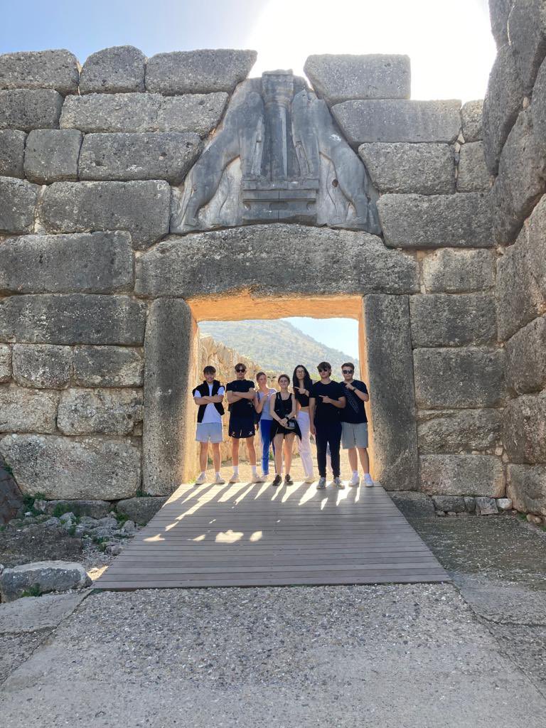 ClassicsFelsted's tweet image. Our final day in Greece! This morning we enjoyed the view and acoustics in the theatre of Epidauros, and imagined Agamemnon returning to his palace at Mycenae!