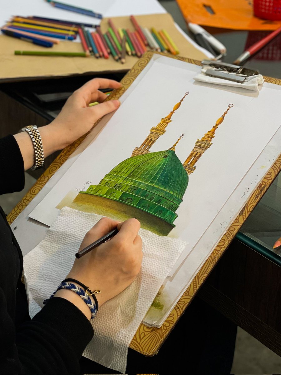 صَبــورا tweet media