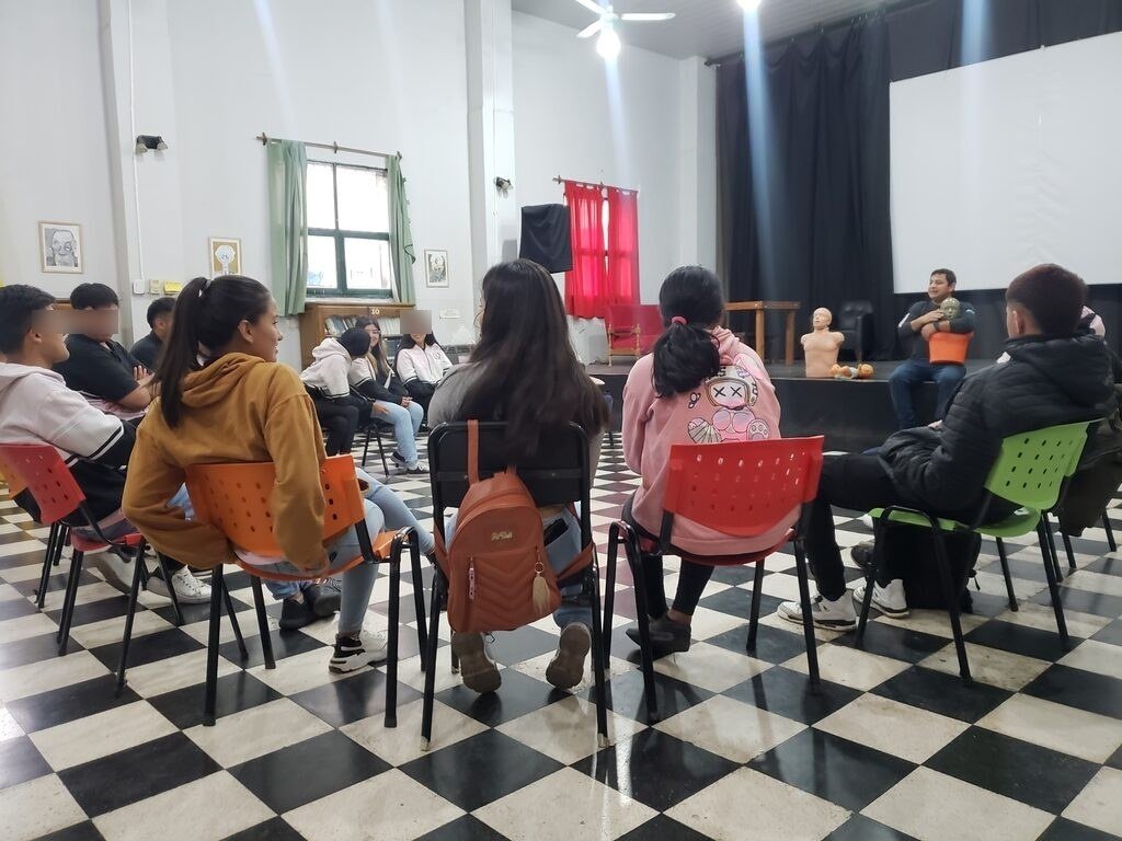 𝗘𝗦𝗧𝗔𝗠𝗢𝗦 𝗕𝗥𝗜𝗡𝗗𝗔𝗠𝗢𝗦 𝗝𝗨𝗡𝗧𝗢 𝗔𝗟  𝗜𝗠𝗔𝗣 𝗬 𝗣𝗥𝗢𝗧𝗘𝗖𝗖𝗜𝗢́𝗡 𝗖𝗜𝗨𝗗𝗔𝗗𝗔𝗡𝗔 𝗖𝗨𝗥𝗦𝗢 𝗗𝗘 𝗥𝗖𝗣 𝗔 𝗔𝗟𝗨𝗠𝗡𝗢𝗦 𝗗𝗘 𝗟𝗔 𝗘𝗦𝗖𝗨𝗘𝗟𝗔 𝗖𝗢𝗠𝗘𝗥𝗖𝗜𝗢 𝗜.

#MásSomosMásVidasPodemosSalvar #LaMuniHace