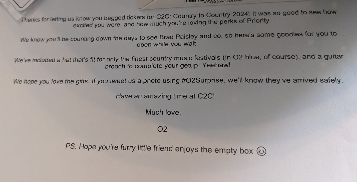 ScarletGlitter's tweet photo. When you're having a stressy day and @O2 sends you a surprise treat, suggesting perhaps they know you too well! #favouritemobilecompany #o2priority #o2surprise #thankyou #c2c https://t.co/2YZDsKsy4h
