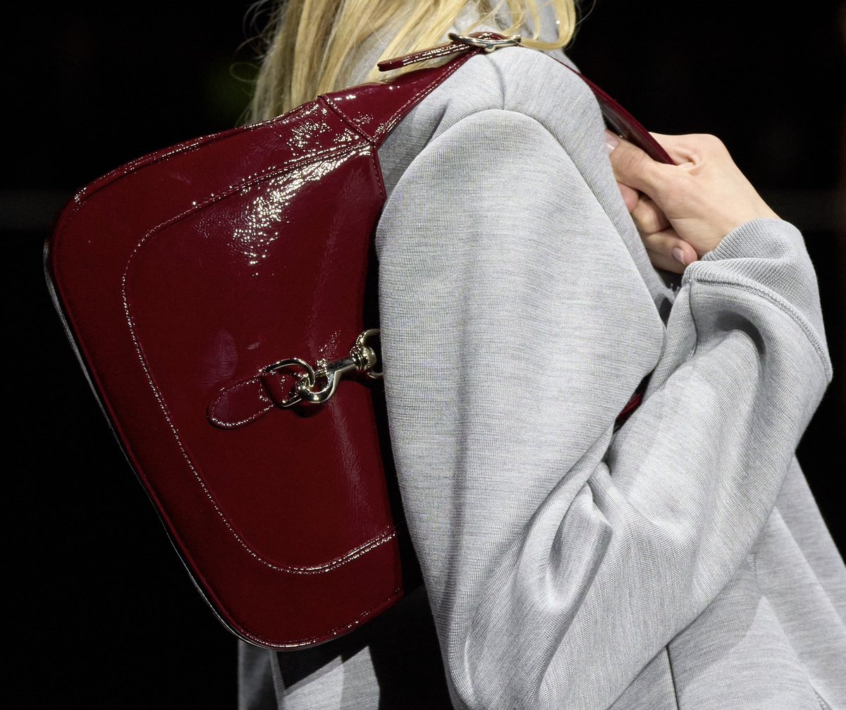 blusmarine's tweet photo. bags @ gucci spring 2024 rtw ✧ https://t.co/I7jzog6fmT