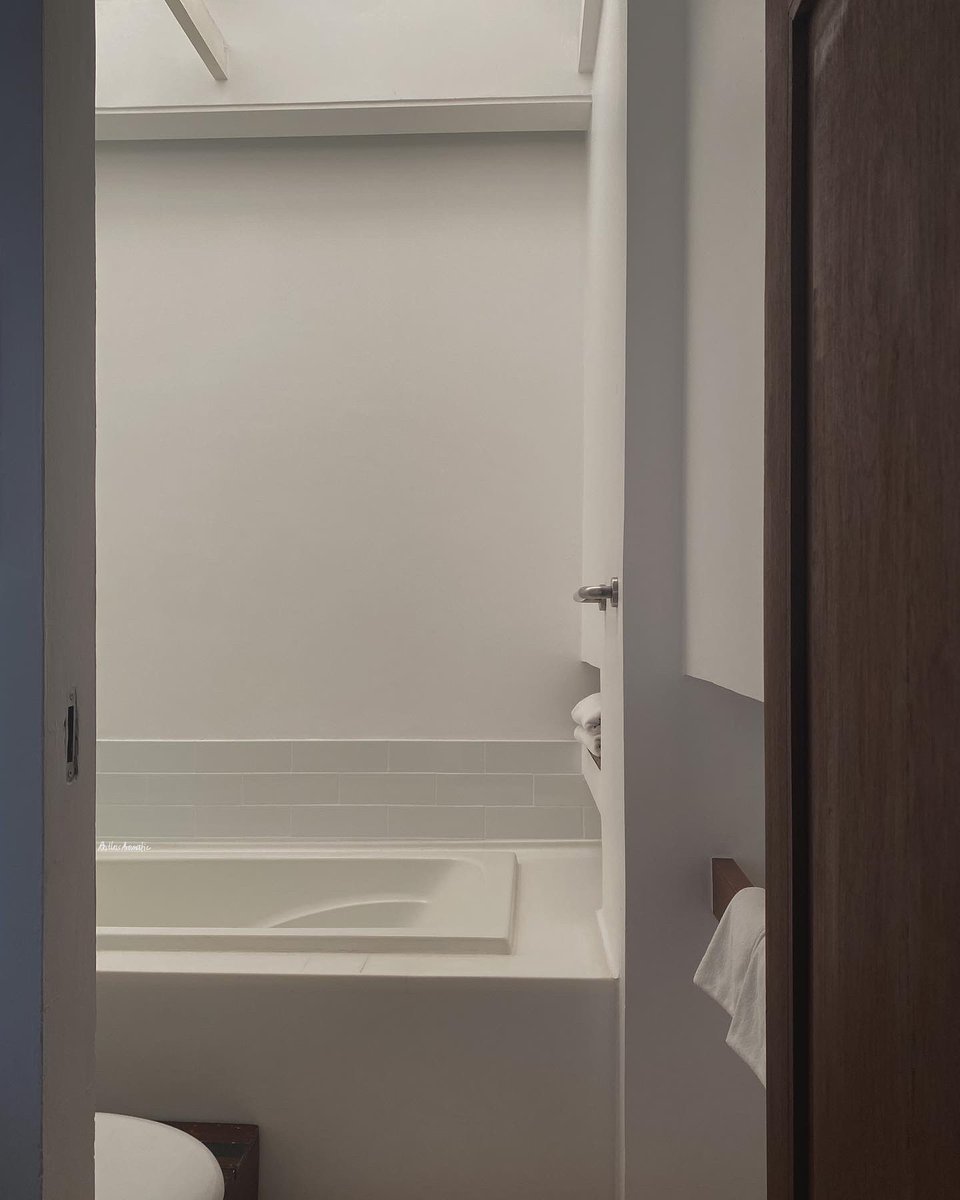 ฮีลใจ ขับรถไปเหนื่อยๆ เจอที่พักดีๆหายเหนื่อยเลย ในรูปที่พุทธรักษา หัวหิน