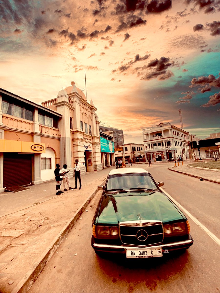 Phone shot by me#Doitlikevelason#Accrapostoffice#