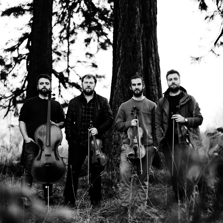 Performed by <a href="/buckleylinda/">Linda Buckley</a> on electronics, <a href="/brichaimbeul/">Brìghde Chaimbeul</a> on small pipes and <a href="/MaxwellQuartet/">Maxwell Quartet</a>, Thar Farraige takes inspiration from songs of love and loss, and explores a yearning for one’s homeland.

📅 Mon 27 November
⏰ 8pm
🎫 solsticeartscentre.ie/event/thar-far…