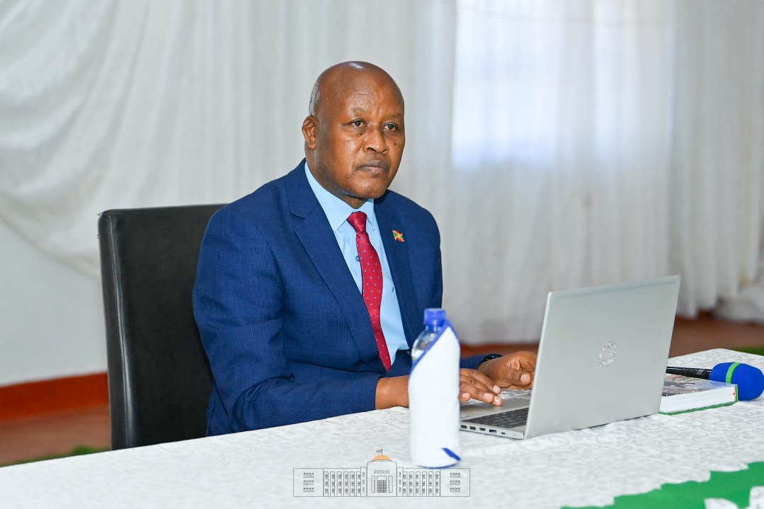 KwaNtare's tweet photo. Urongowe n'Umukuru w'Igihugu Nyenicubahiro @GeneralNeva, Umwiherero w'abagize Urwego Nshingwabikorwa rwa Reta y'U #Burundi wabandanije kuri uyu wa 24 Gitugutu 2023, mw'iseminari yitiriwe Umweranda Pāpa Yohani-Paulo wa II i @Gitega, ku bibazo bitandukanye biraba ubuzima bw'igihugu https://t.co/bzpGnecb0z