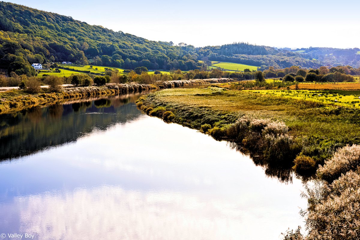 BJRoberts's tweet photo. An October upstream view on the beautiful River Conwy in Eryri's Conwy Valley, from Dolgarrog's Pipe Bridge. @Ruth_ITV @ItsYourWales @NWalesSocial @OurWelshLife @northwaleslive @northwalescom @AllThingsCymru #Eryri #ConwyValley #Dolgarrog #RiverConwy #PipeBridge #October #Wales https://t.co/1abx6Ni6dC