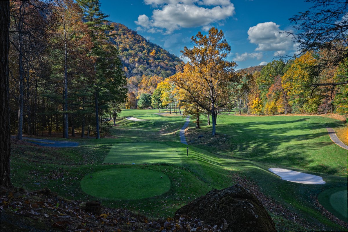 LINKS Magazine (@linksmagazine) on Twitter photo The resort, which has welcomed travelers since 1766, also celebrates the 100-year anniversary of The Cascades, a 1923 William Flynn design that is considered one of the country’s finest mountain courses
(3/3) <a href="/OmniHomestead/">The Omni Homestead Resort</a> The resort, which has welcomed travelers since 1766, also celebrates the 100-year anniversary of The Cascades, a 1923 William Flynn design that is considered one of the country’s finest mountain courses
(3/3) <a href="/OmniHomestead/">The Omni Homestead Resort</a>