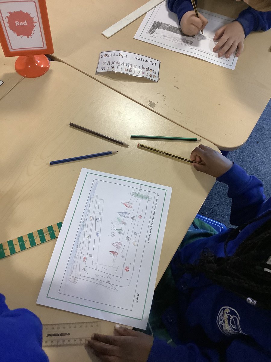 1B_stjohns's tweet photo. In Geography, we have been learning all about our local area. Today, we have created sketch maps of our journeys to school ✏️ 🗺 https://t.co/FIm3Ds0VGg