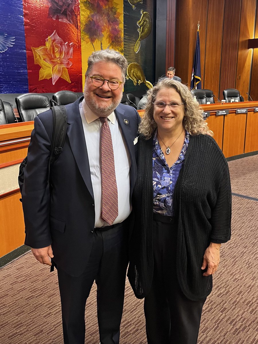 GitlitzJenny's tweet photo. With NYS Senator Pete Harckham, sponsor of the Packaging Reduction and Recycling Infrastructure Act for a hearing with the Joint Committee on Environmental Conservation. SB4246 requires a 50% packaging REDUCTION in 12 years. https://t.co/TOjwRxFrep