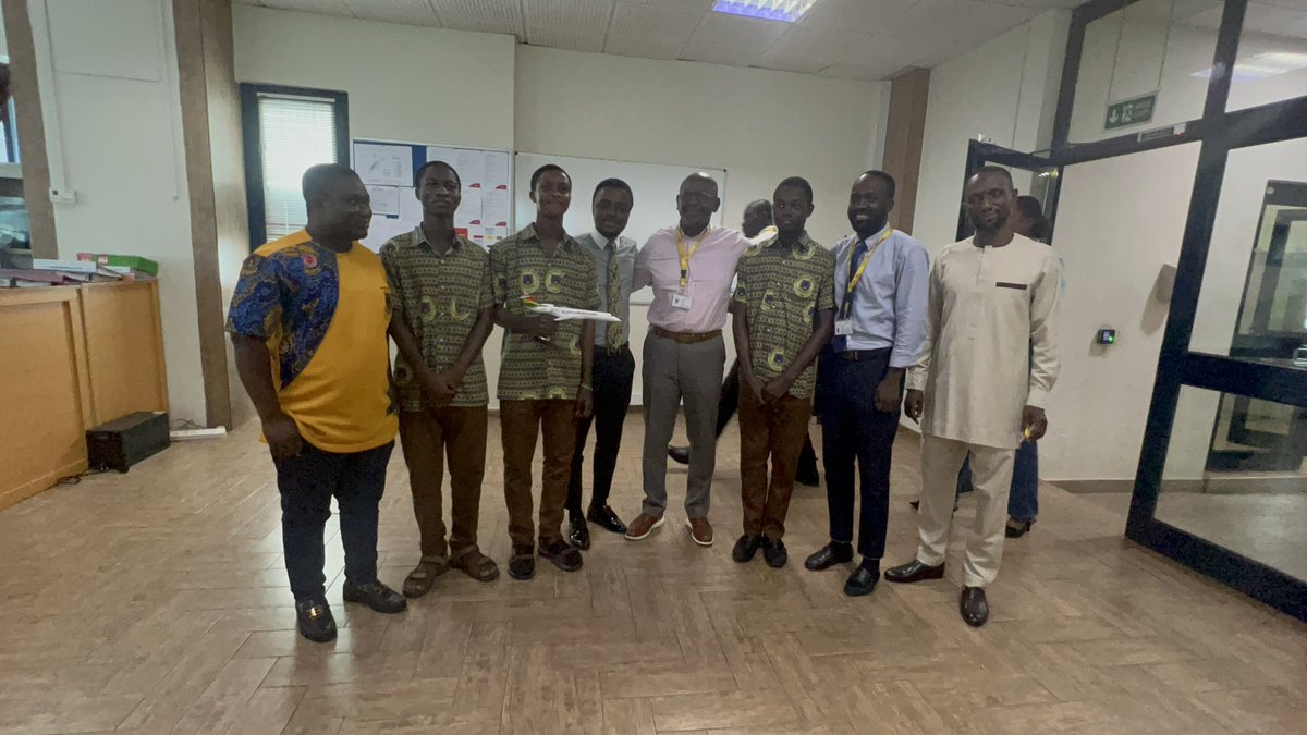 flyafricaworld's tweet photo. Said Naaman a proud old boy of Opoku Ware school, brought the boys to Accra from Kumasi this morning for the finale.
We are proud to support you.
#Akatakyie #OWAS #NSMQ #flyAWA https://t.co/R7LEFPZCqO