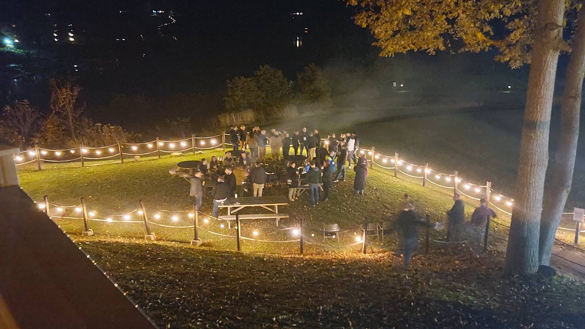 MISAOntario's tweet image. Bonfires. S&apos;mores. Connections.
What else do you need? 🤩

#InfoSec2023 #MISAon