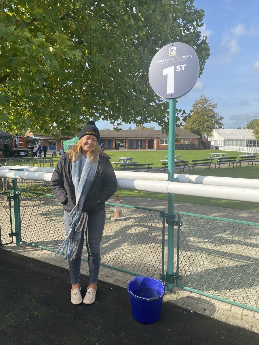 careersinracing's tweet photo. For #NationalGraduateWeek, we had @xlivjlsx & @AbbyBeckett8 from our YCG chat with Claudia, who is currently on the Race Day Operations placement. They spoke all things Development Programme & she had some advice for anyone applying!
Read More ➡️ https://t.co/opWjSusEN6 https://t.co/0itEfQ7if3