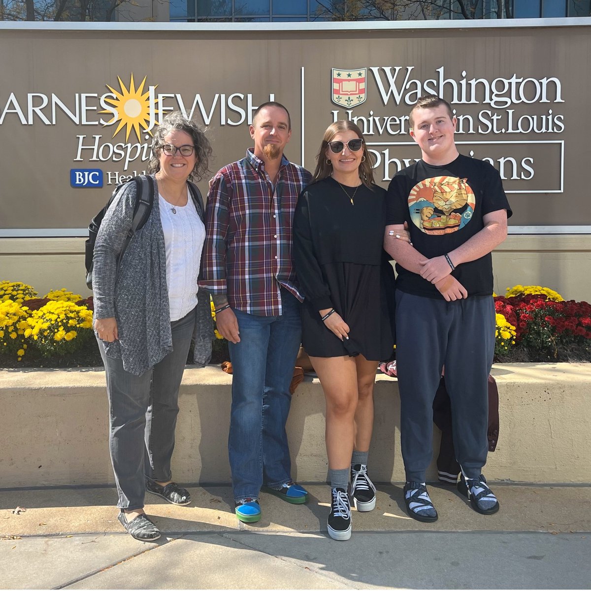 WELCOME TO ST. LOUIS! The Herndons and Garczynskis (two Mitchell Syndrome families) got to meet up at Barnes Hospital in St. Louis, so Trey could meet with Dr. Bob Bucelli, one of the world's experts on Mitchell Syndrome. Good to meet up with friends for the journey!